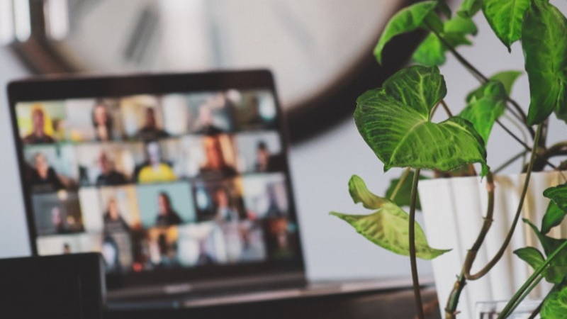 How to maintain a mentally healthy remote or hybrid team